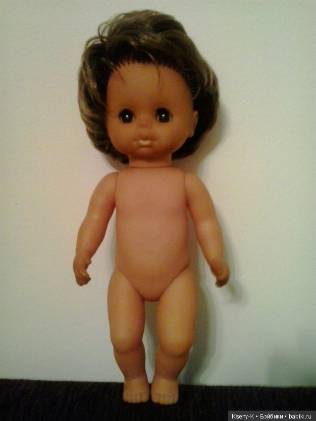 Платье с вышивкой лентами для кукол Paola Reina 32 см "Малышка Рози"