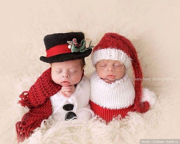 Детки в новогодних нарядах