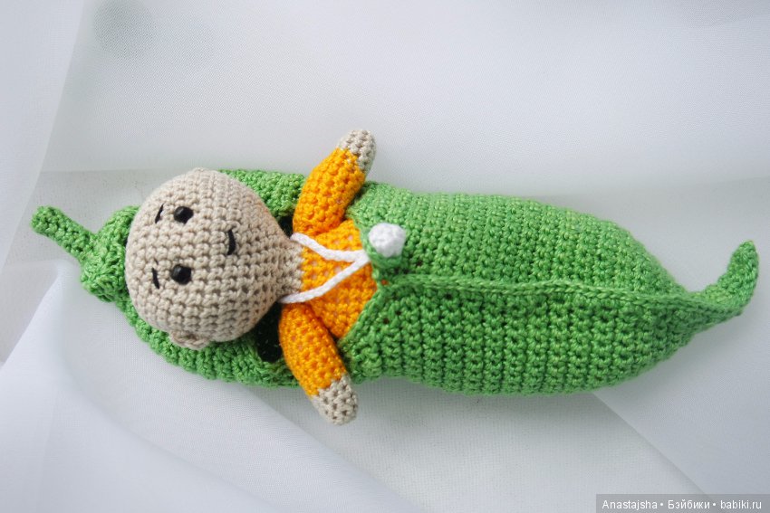 Малыш Горошик - игрушка вязанная крючком (фото 5)