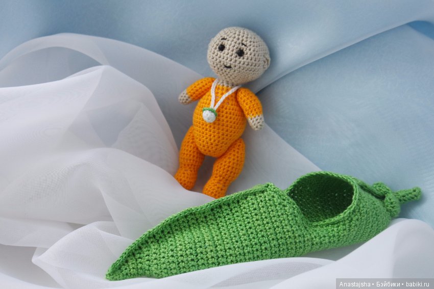 Малыш Горошик - игрушка вязанная крючком (фото 4)