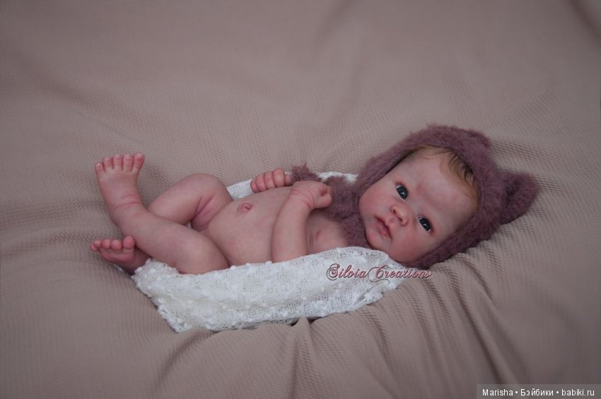 Маленькая Catrin скульптора Linda Murray