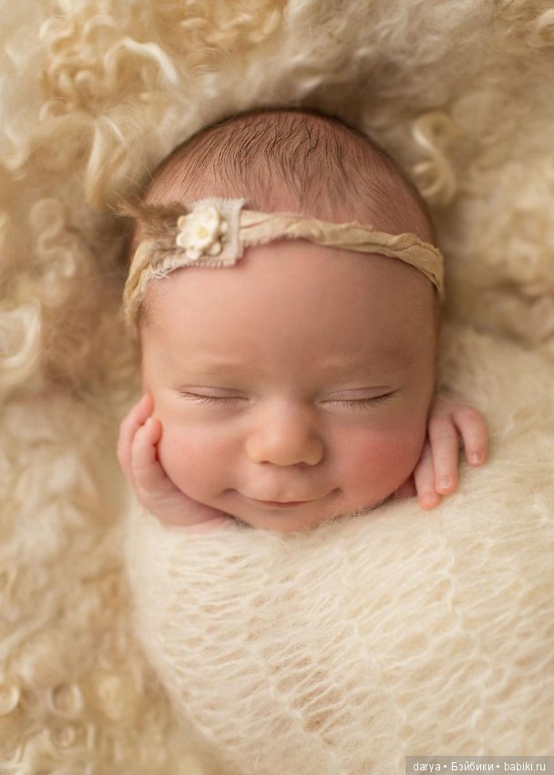 Только малыши умеют так сладко спать