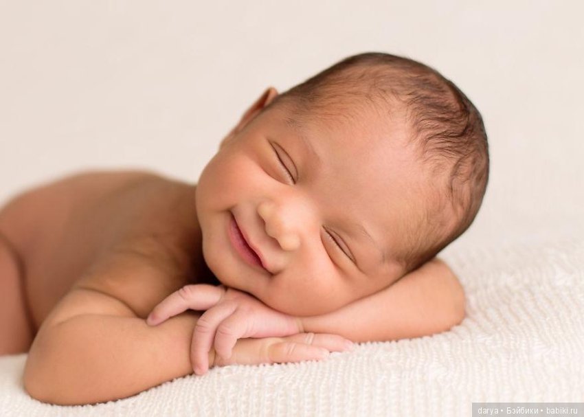 Только малыши умеют так сладко спать