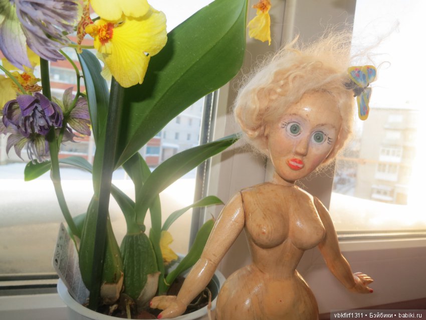 Моя авторская кукла Мэрилин полностью из дерева - в каморке у папы Карло - часть 8