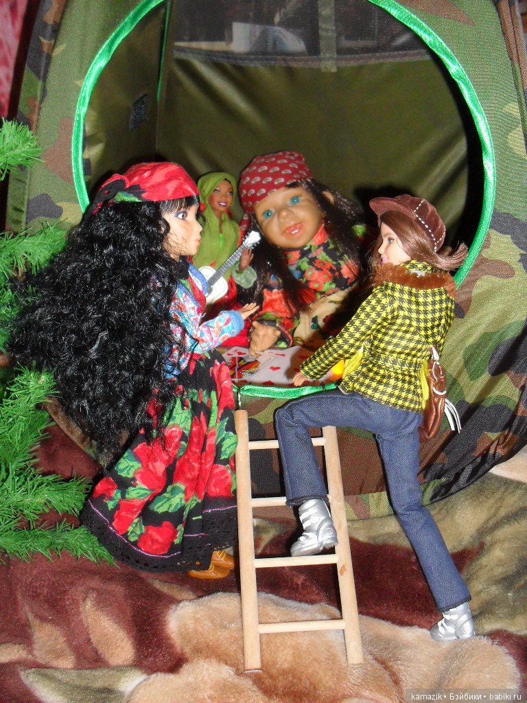 Лиза с цыганками — Характерные испанские куклы: пупсы с мимикой