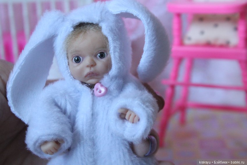 Костюмчик зайки — Лепка авторских кукол: полимерная глина