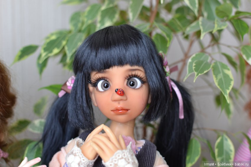 Красненький кружочек, много чёрных точек, крылья раскрывает, в небо улетает! 1 место (фото 8)