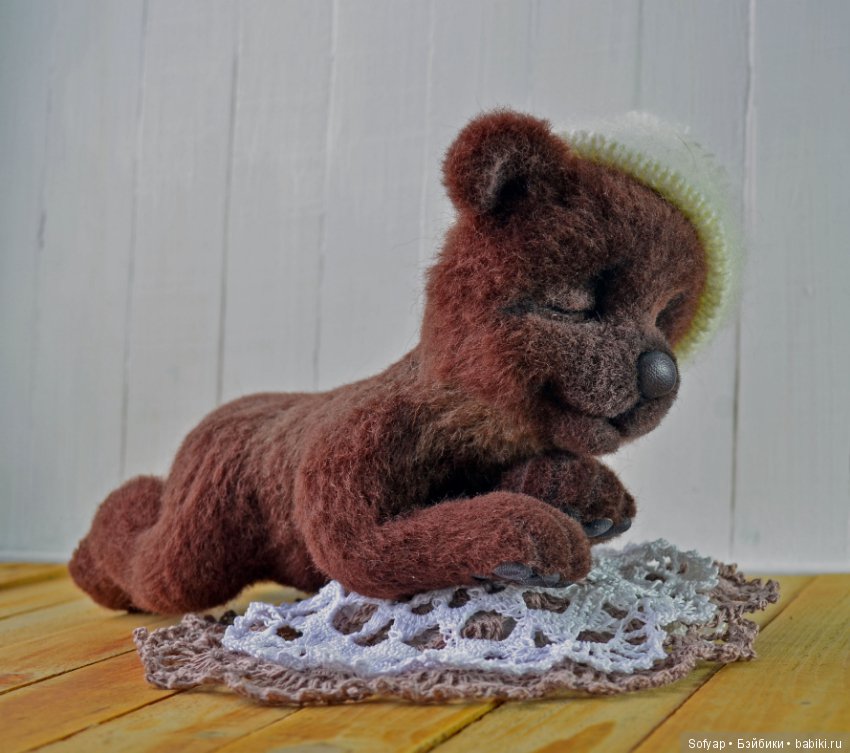 Медвежонок сплюшка. Игрушка сухим валянием (фото 3)