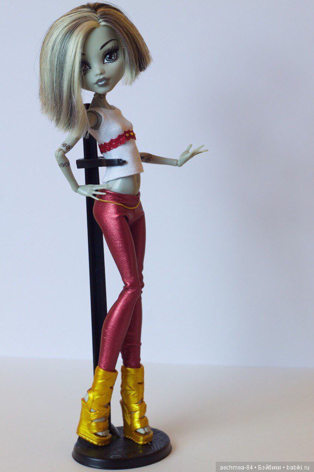 Monster High - молодые, модные