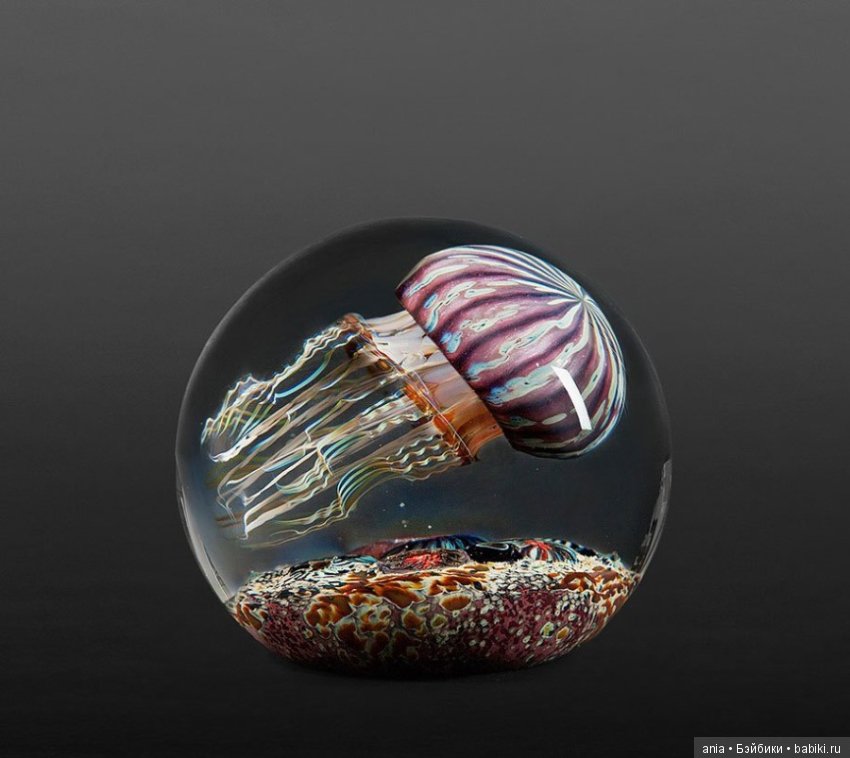 Удивительные медузы из стекла