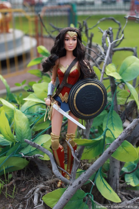 Давняя летняя прогулка с Чудо Женщиной (фото 2)