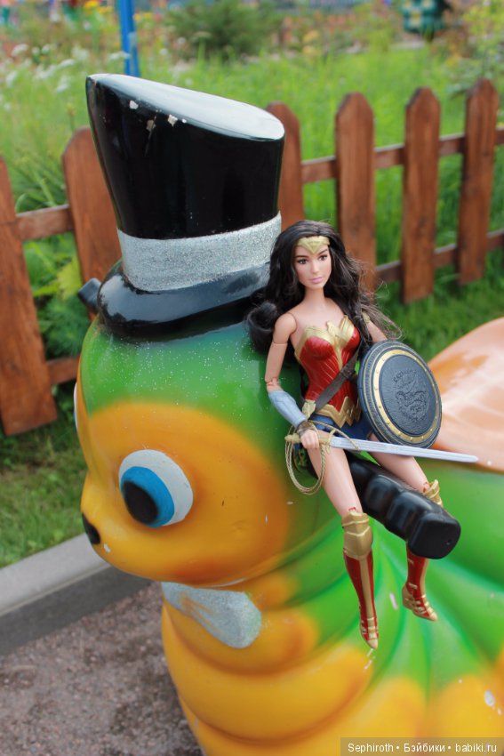 Давняя летняя прогулка с Чудо Женщиной (фото 3)