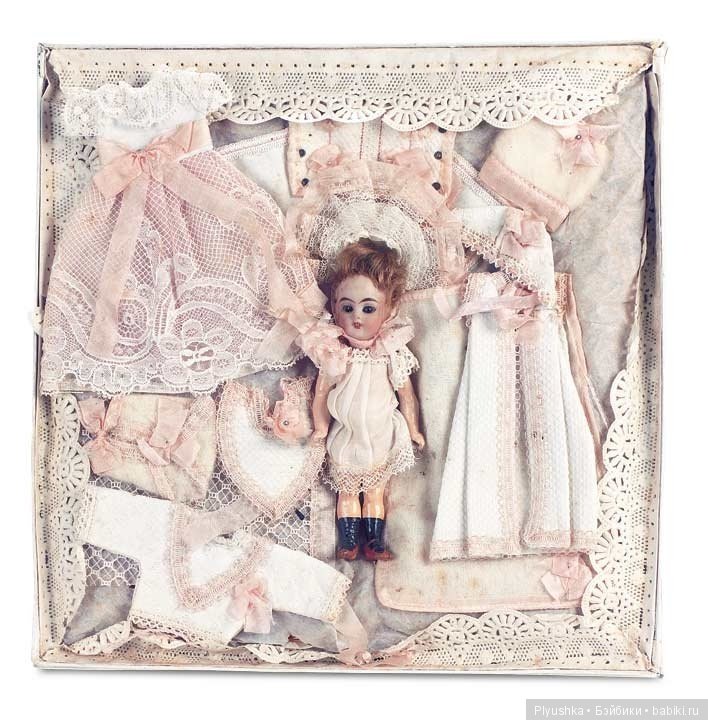 Старинные куклы с приданым (фото 10)