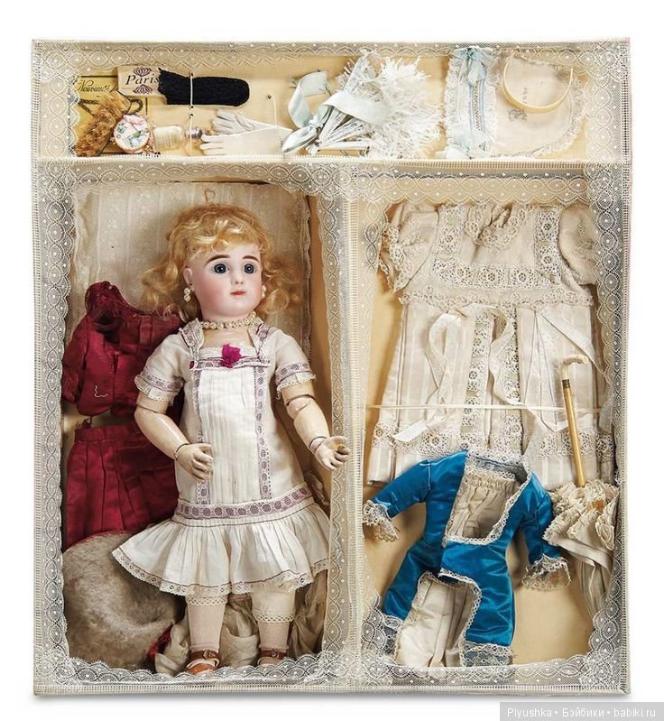Старинные куклы с приданым (фото 6)