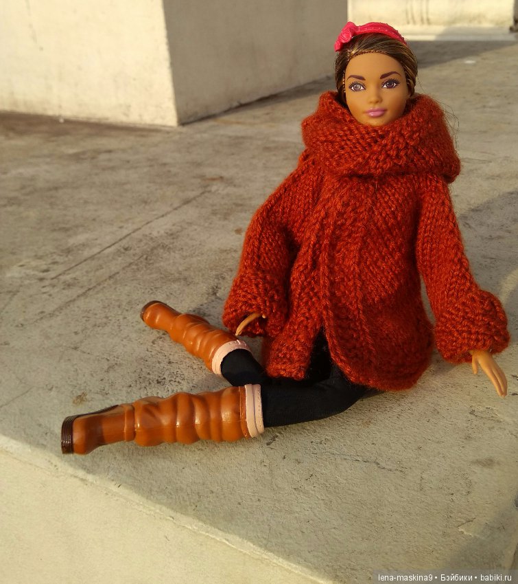 Элина на прогулке на ВВЦ и в Ботаническом саду:)