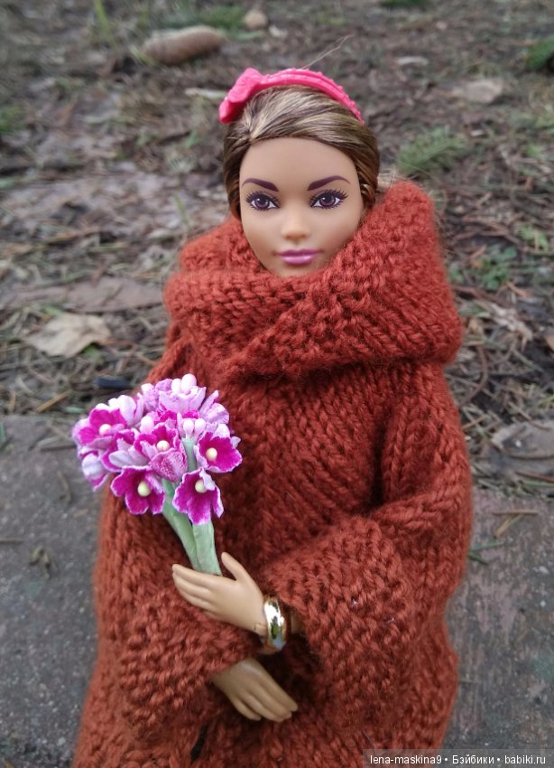 Элина на прогулке на ВВЦ и в Ботаническом саду:)