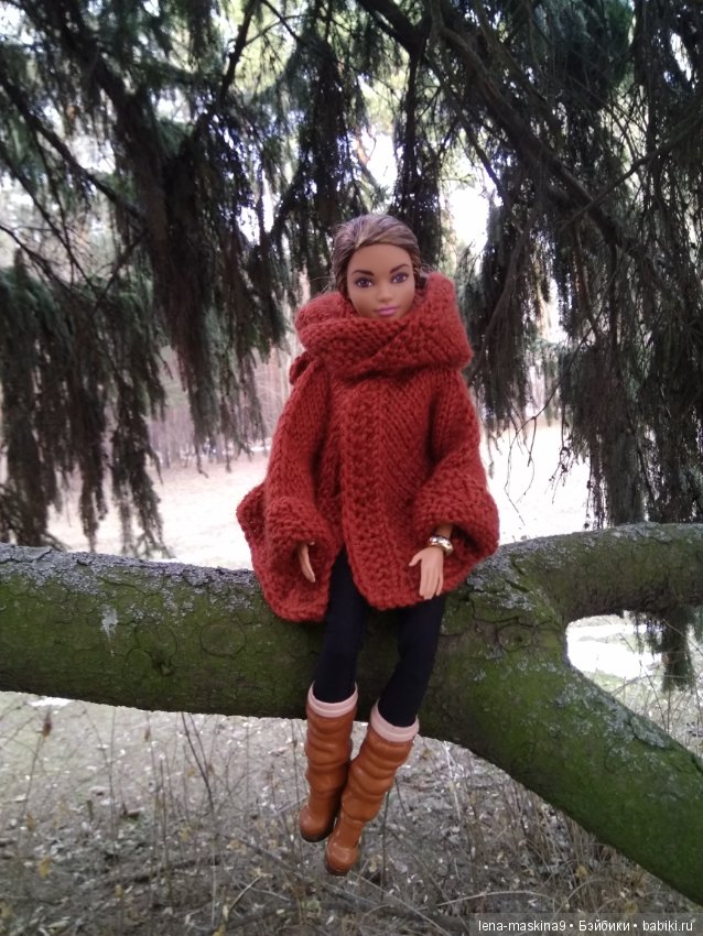 Элина на прогулке на ВВЦ и в Ботаническом саду:)