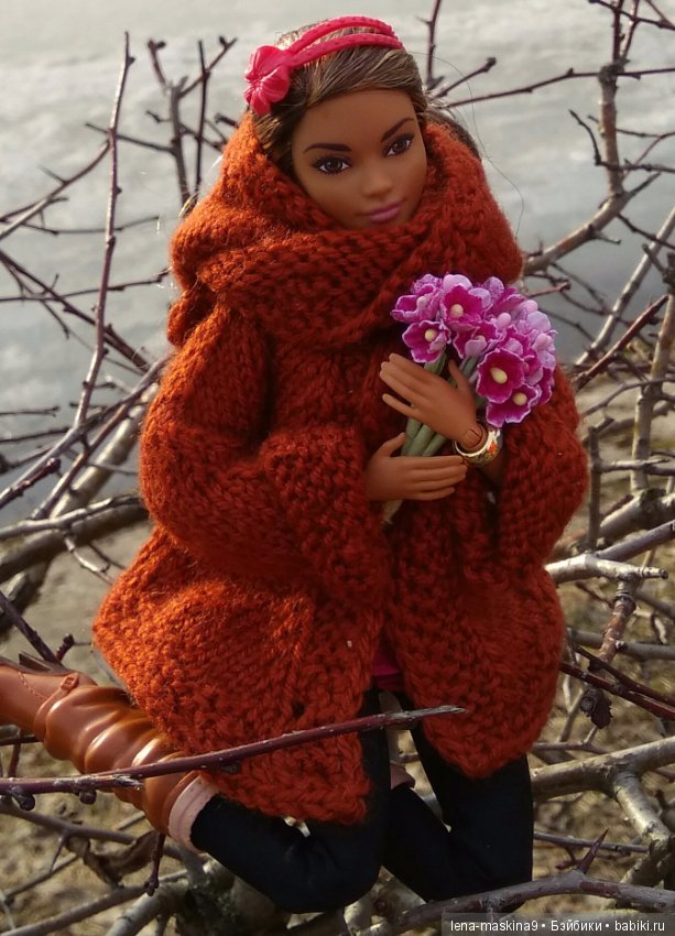 Элина на прогулке на ВВЦ и в Ботаническом саду:)