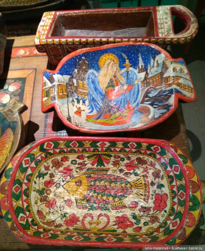 Элина на прогулке на ВВЦ и в Ботаническом саду:)