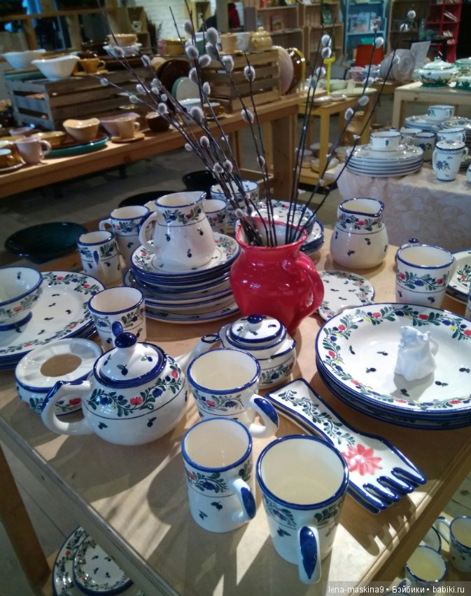 Элина на прогулке на ВВЦ и в Ботаническом саду:)