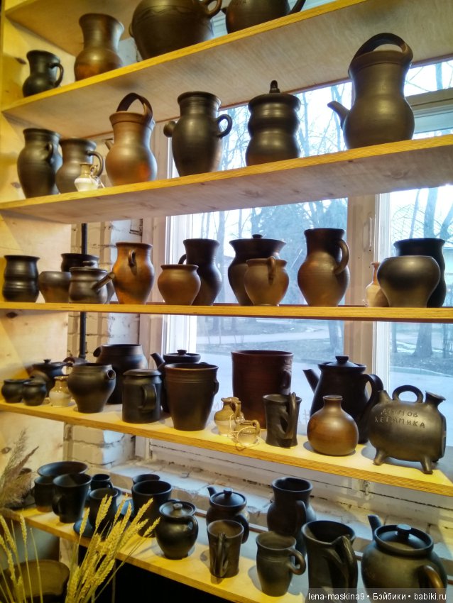 Элина на прогулке на ВВЦ и в Ботаническом саду:)