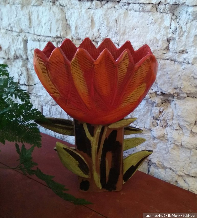 Элина на прогулке на ВВЦ и в Ботаническом саду:)