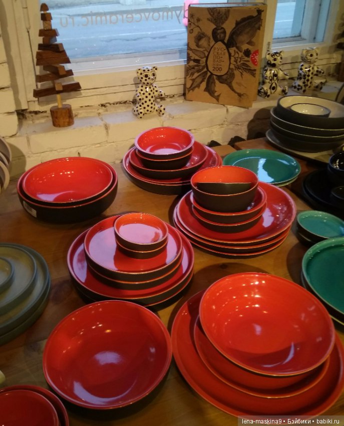 Элина на прогулке на ВВЦ и в Ботаническом саду:)