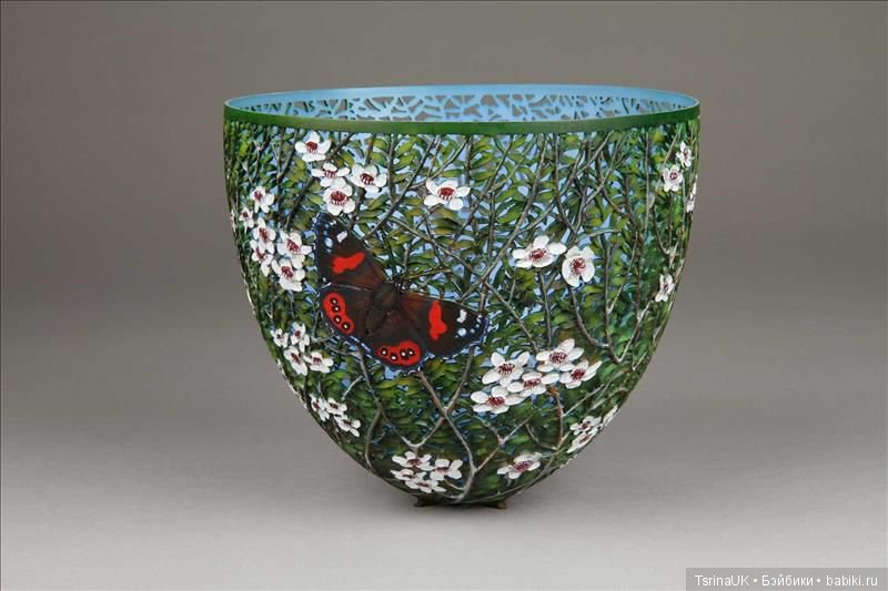 Кружевные вазы Gordon Pembridge