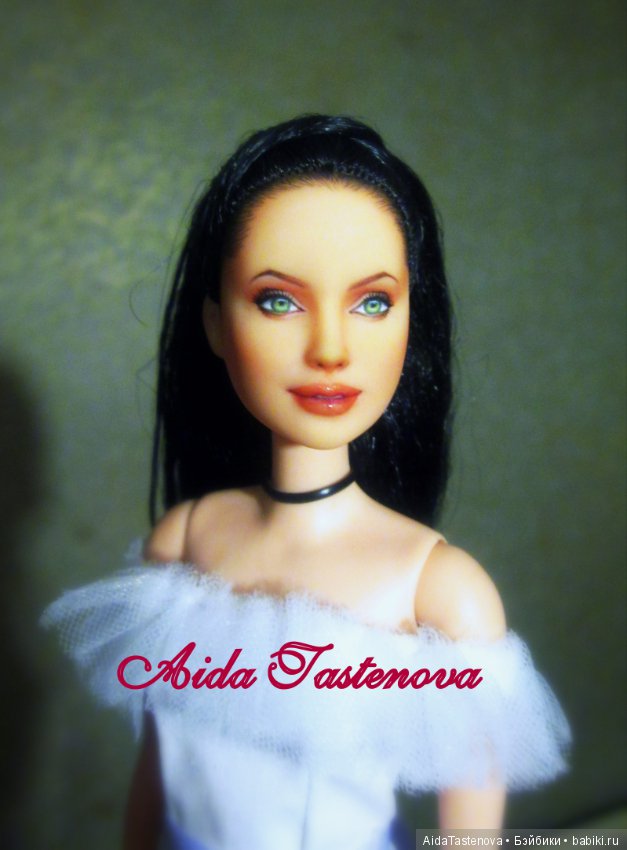 Из обычной Барби - в коллекционную куклу