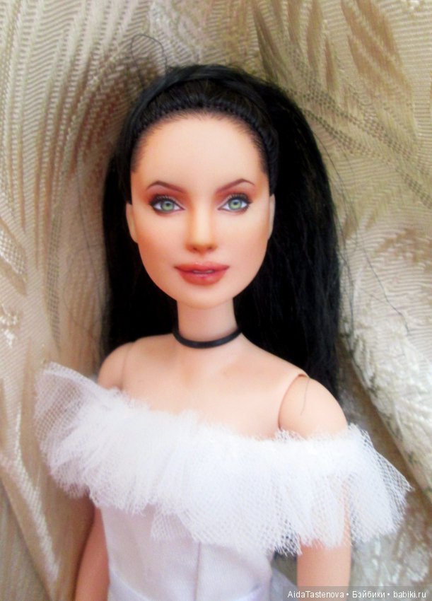 Из обычной Барби - в коллекционную куклу (фото 2)