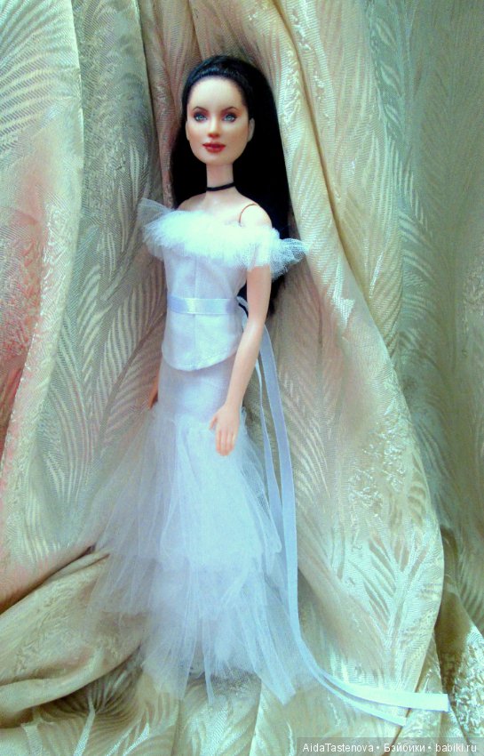 Из обычной Барби - в коллекционную куклу (фото 10)