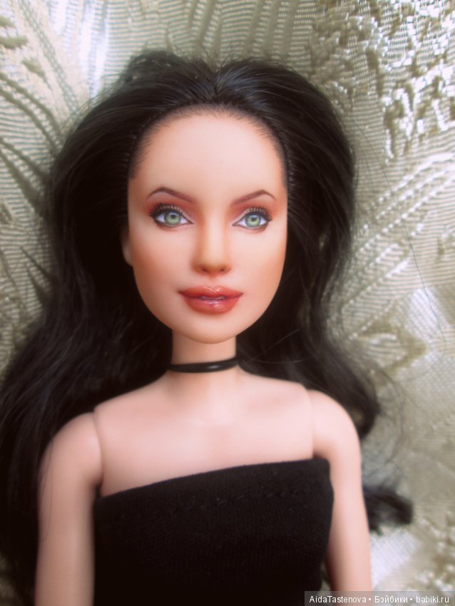 Из обычной Барби - в коллекционную куклу (фото 9)