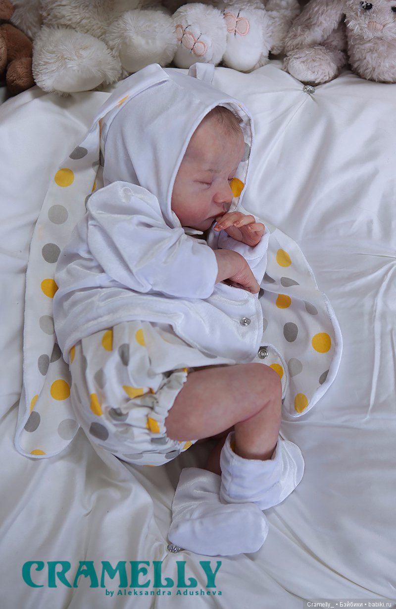 Бусинка из молда Levi от Bonnie Brown