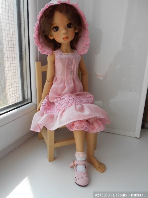 Шляпки, платья, чулочки... всё для девочек (фото 6)