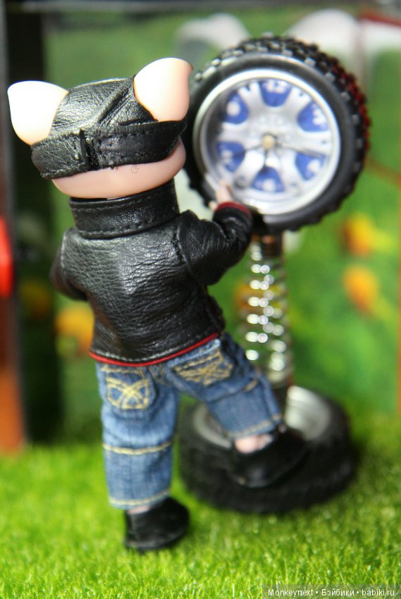 Не хватает только мотоцикла) (фото 7)