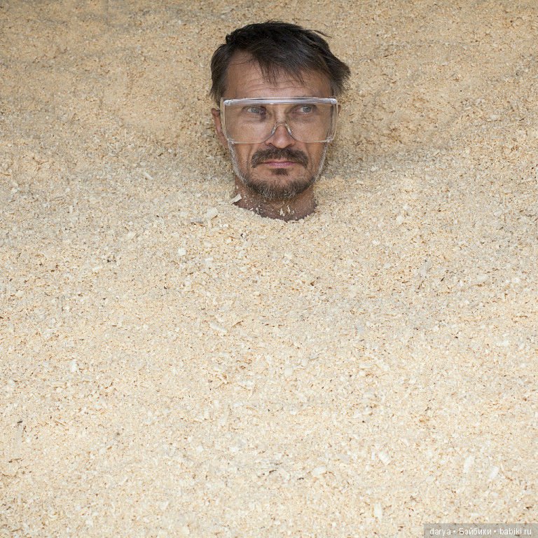 Станислав Дерябин и его мультяшные фигурки, куклы из дерева (фото 5)