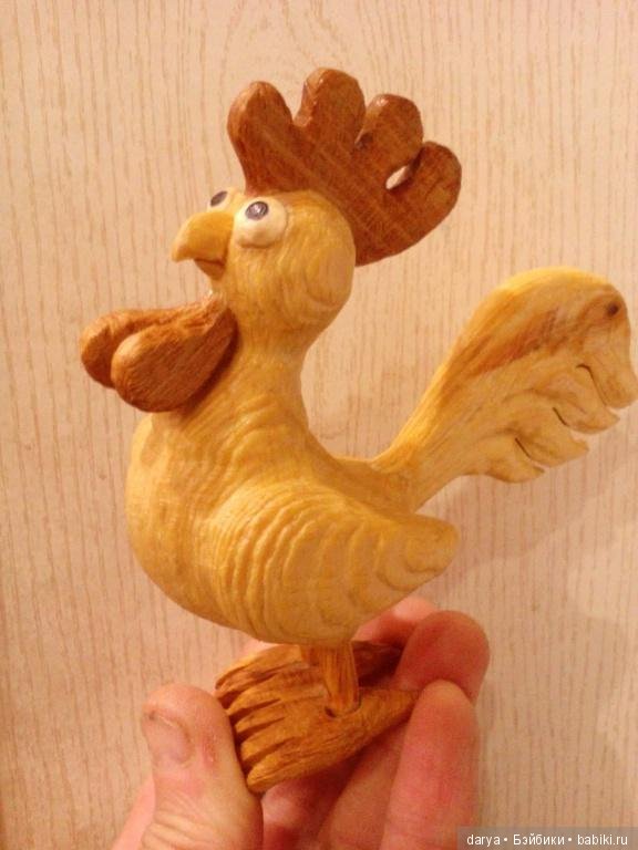 Станислав Дерябин и его мультяшные фигурки, куклы из дерева