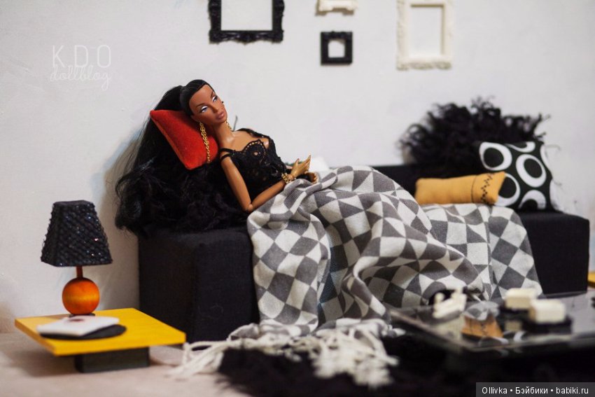 Январь 2016. Комплект для кукольной мебели в оранжево-черно-желтых тонах (фото 5)