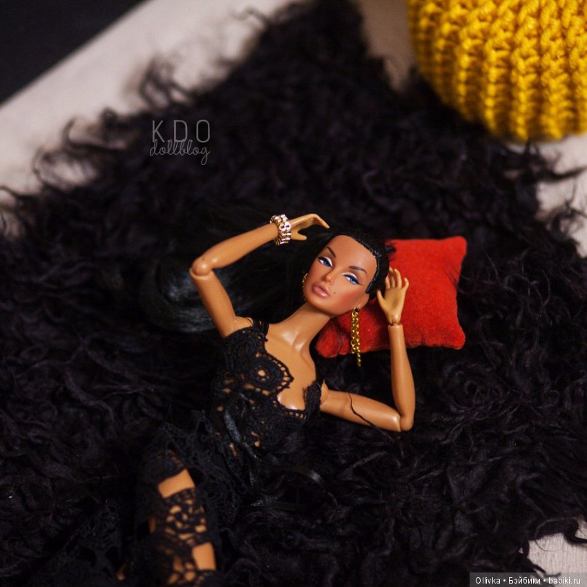 Январь 2016. Комплект для кукольной мебели в оранжево-черно-желтых тонах (фото 10)