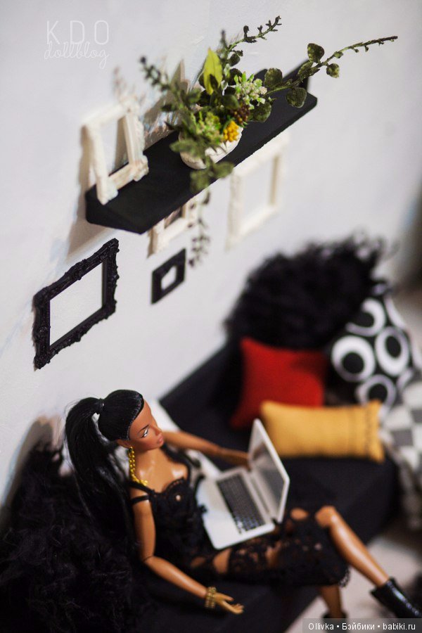 Январь 2016. Комплект для кукольной мебели в оранжево-черно-желтых тонах (фото 8)