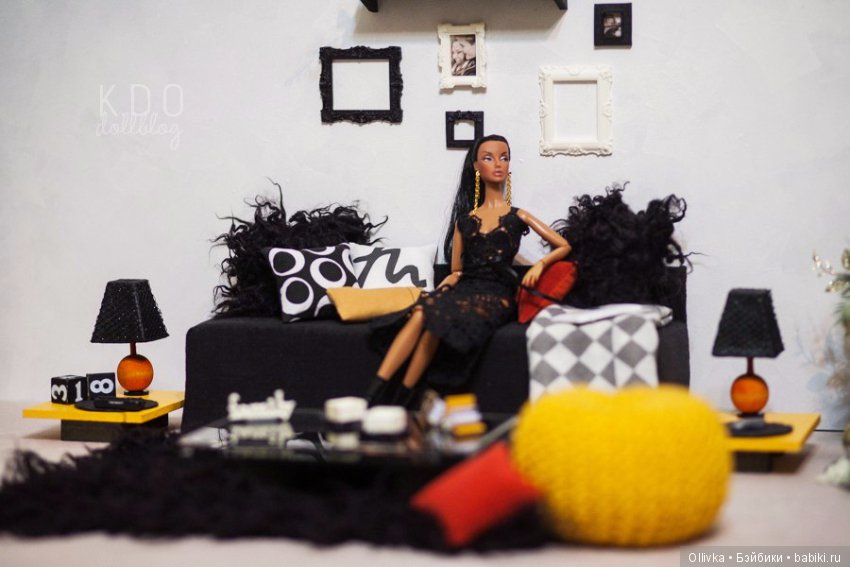 Январь 2016. Комплект для кукольной мебели в оранжево-черно-желтых тонах (фото 9)