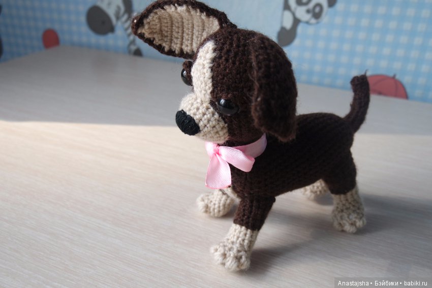 Чихуахуа Бася - игрушка вязанная крючком (фото 6)