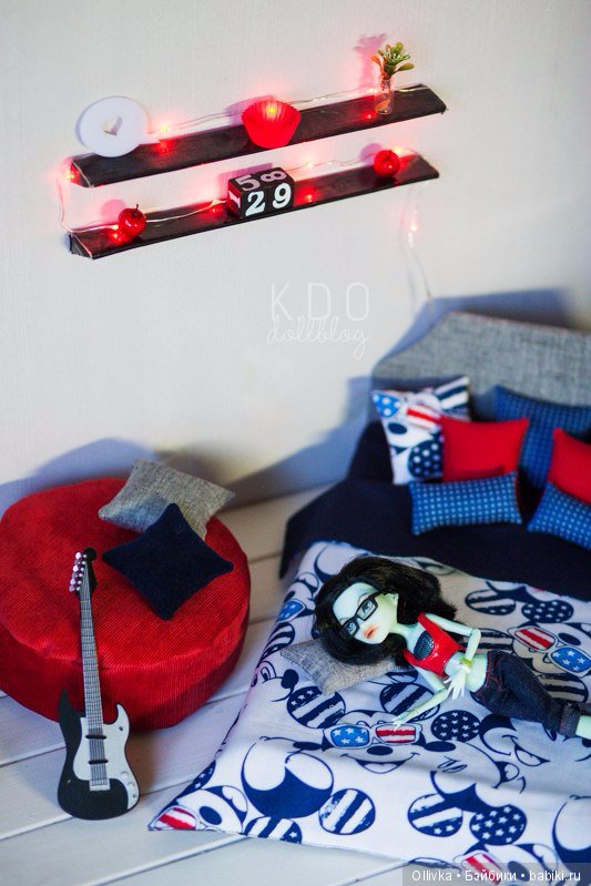 Из архивного. Комплект для кукольной мебели Микки (фото 7)