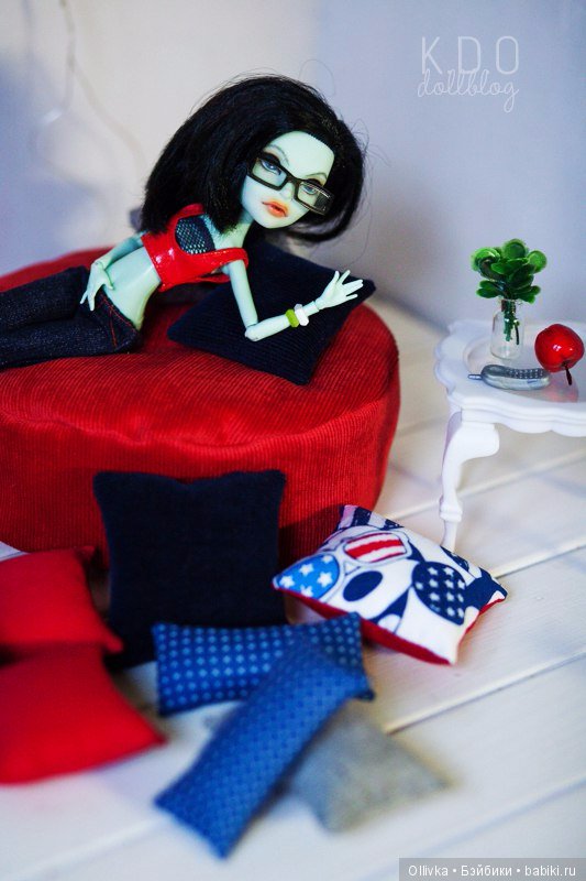 Из архивного. Комплект для кукольной мебели Микки (фото 8)