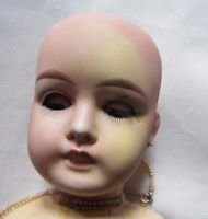 Очень нужна помощь антикварной кукле