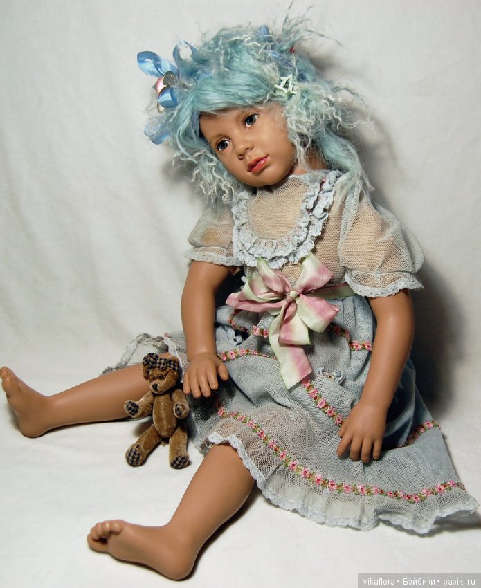 Коллекционная куколка от Sigikid, рост 58 см. Кто же ее автор