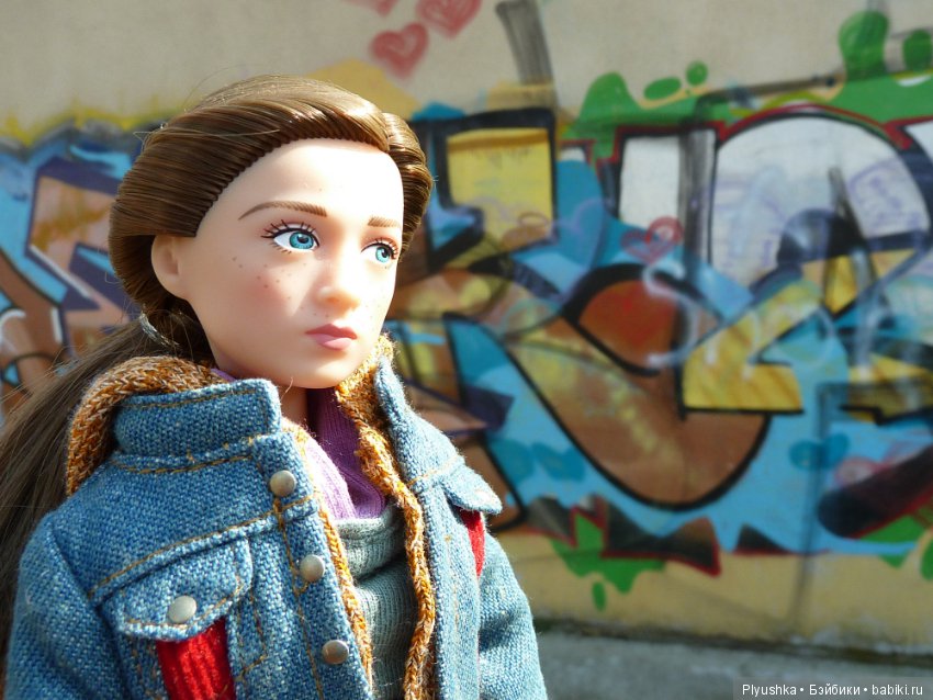 Кира (Athena Tomorrowland Диснейстор) и граффити (фото 4)