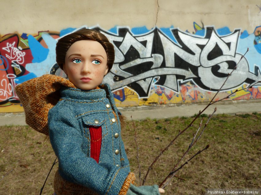 Кира (Athena Tomorrowland Диснейстор) и граффити (фото 6)