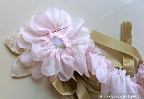 Как сделать цветы из ткани