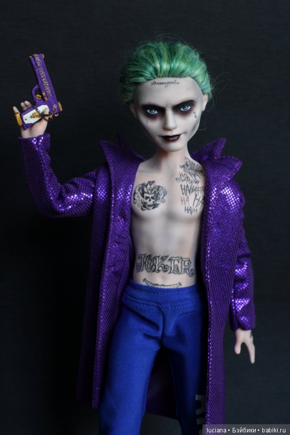 Джокер - одинокий король Готэма (фото 3)